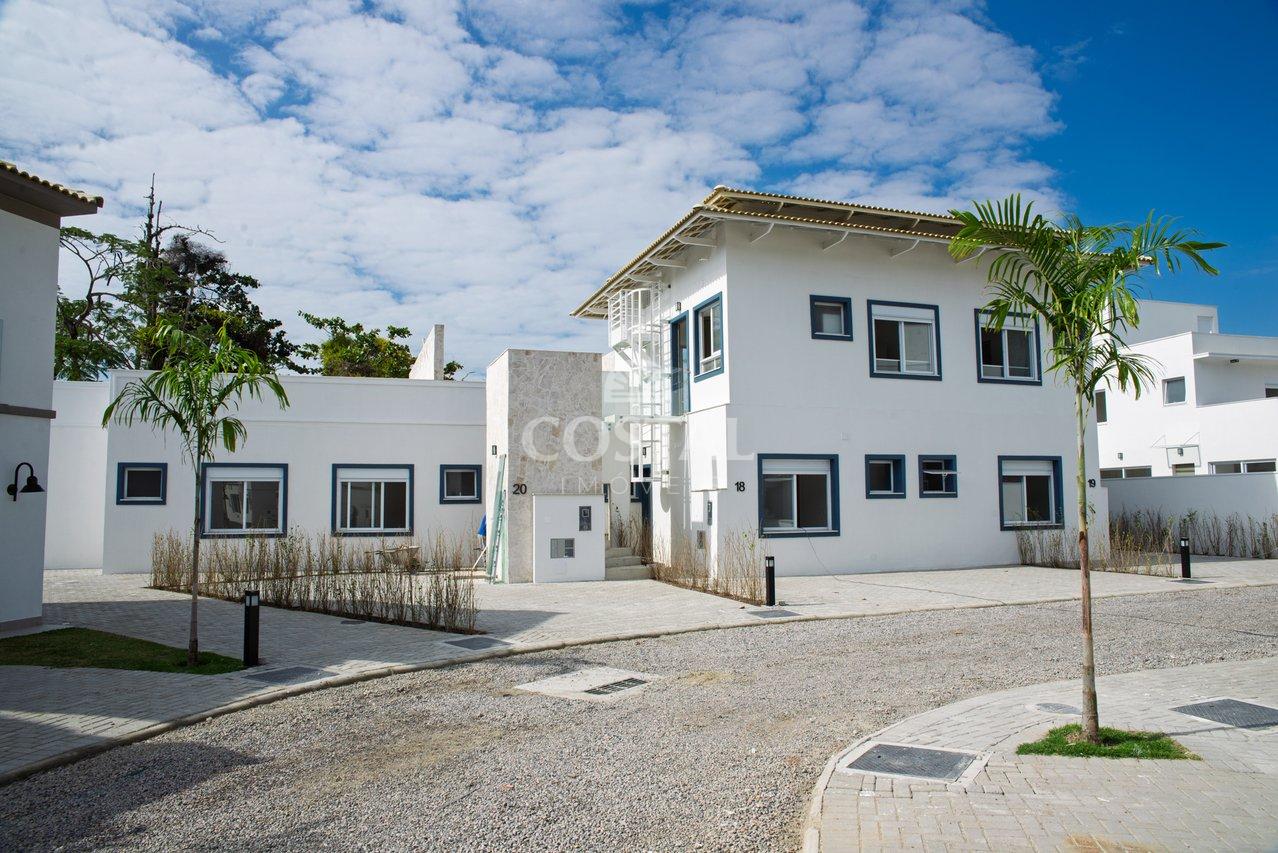 Casa Alto Padrão com 03 Suítes Frente Mar à Venda - Praia das Cigarras, São Sebastião/SP - São Sebastião - 