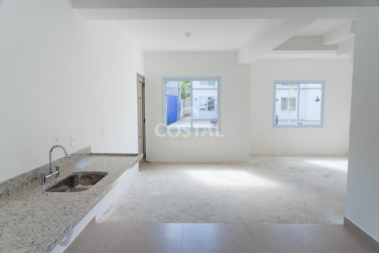 Casa Alto Padrão com 03 Dorms em Condomínio à Venda - Praia das Cigarras, São Sebastião/SP - São Sebastião - 