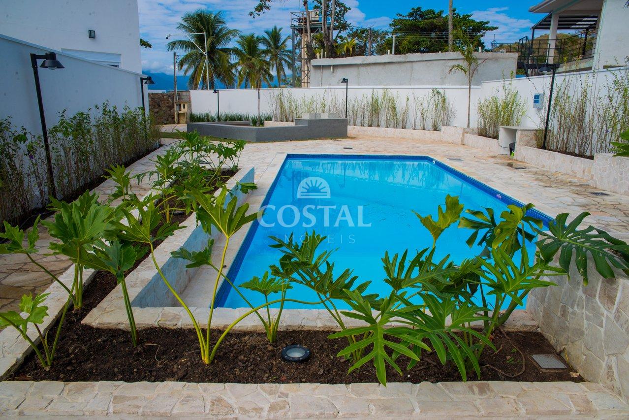 Casa Alto Padrão com 03 Dorms em Condomínio à Venda - Praia das Cigarras, São Sebastião/SP - São Sebastião - 