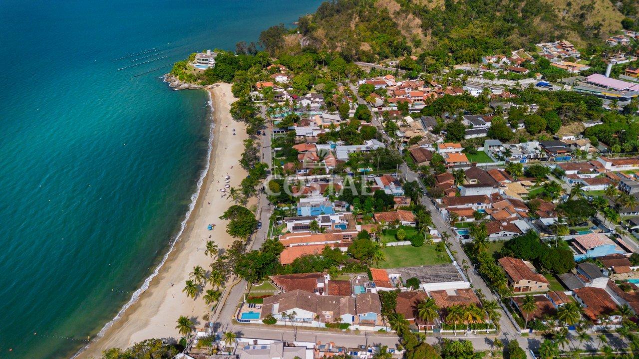 Casa Alto Padrão com 03 Dorms em Condomínio à Venda - Praia das Cigarras, São Sebastião/SP - São Sebastião - 
