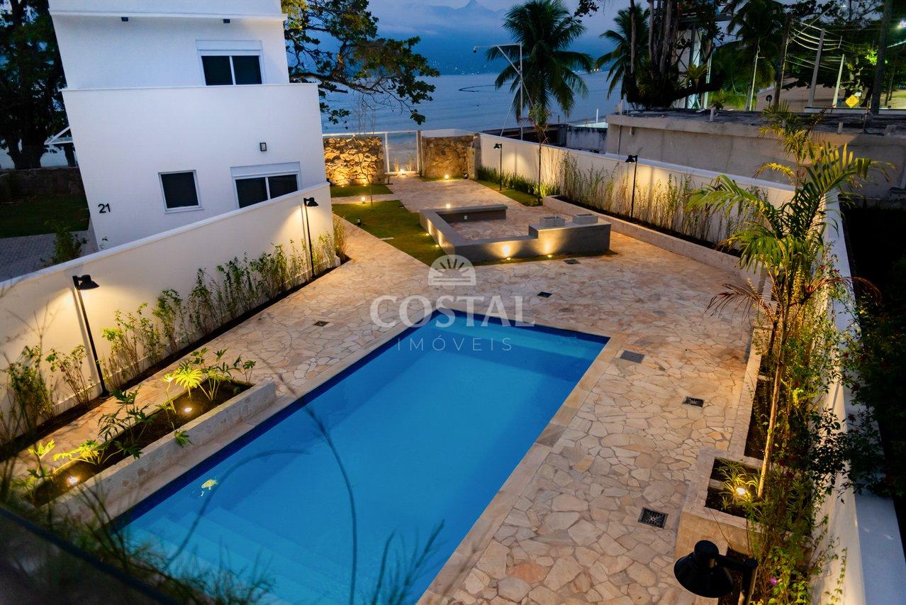 Casa Alto Padrão com 03 Dorms em Condomínio à Venda - Praia das Cigarras, São Sebastião/SP - São Sebastião - 