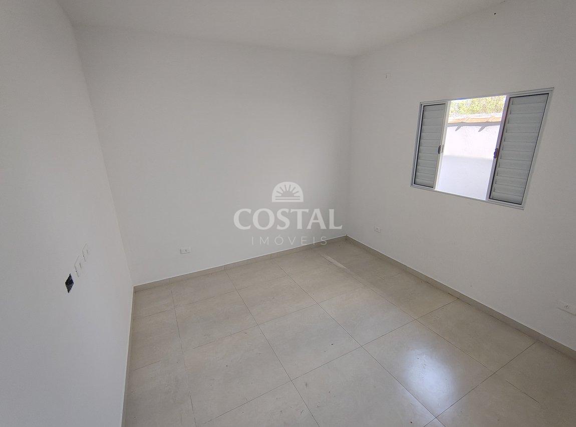 Casa Nova a Venda no Golfinhos - Caraguatatuba - 