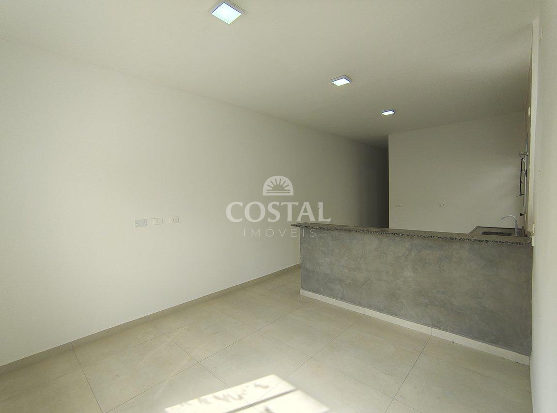 Casa Nova a Venda no Golfinhos - Caraguatatuba - 