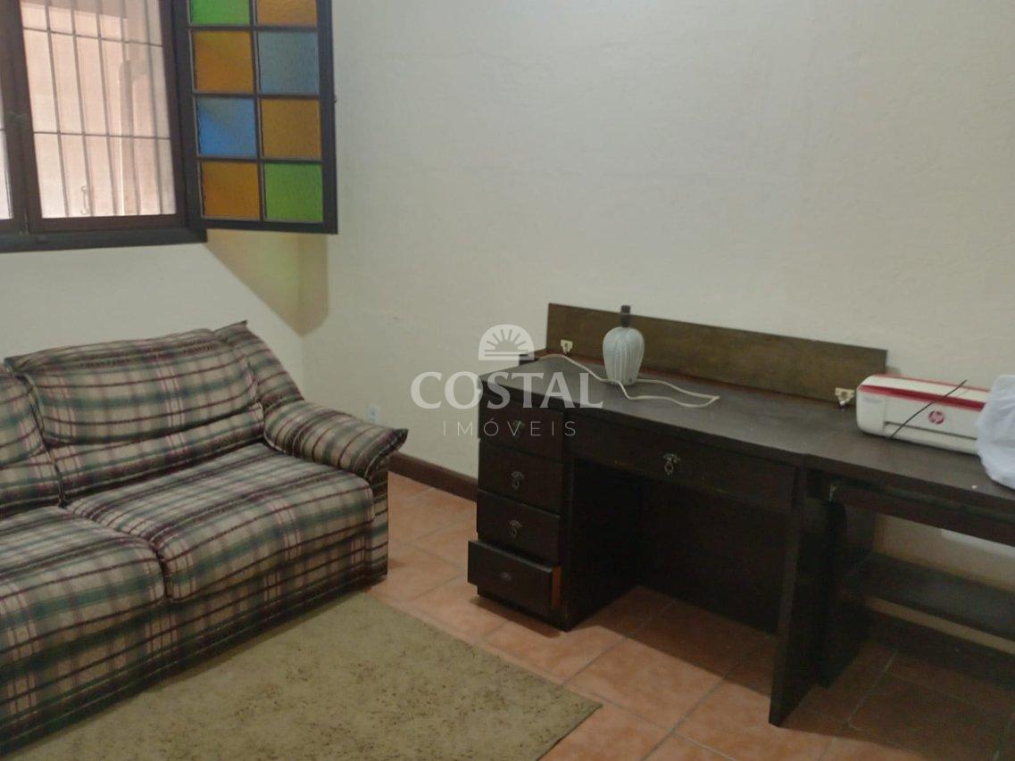 Casa com 03 Dormitórios à Venda, Martim de Sá, Caraguatatuba/SP  Caraguatatuba - 