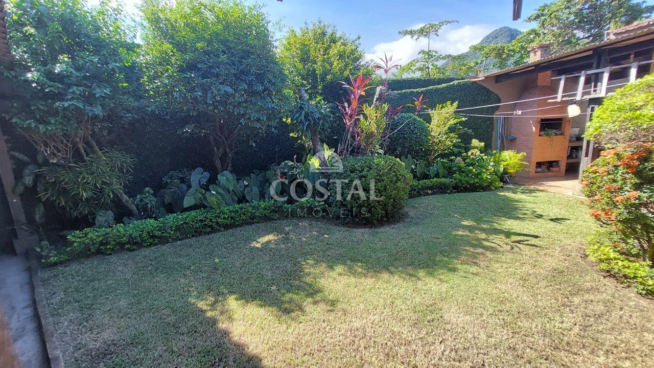 Casa com 03 Dormitórios à Venda, Martim de Sá, Caraguatatuba/SP  Caraguatatuba - 