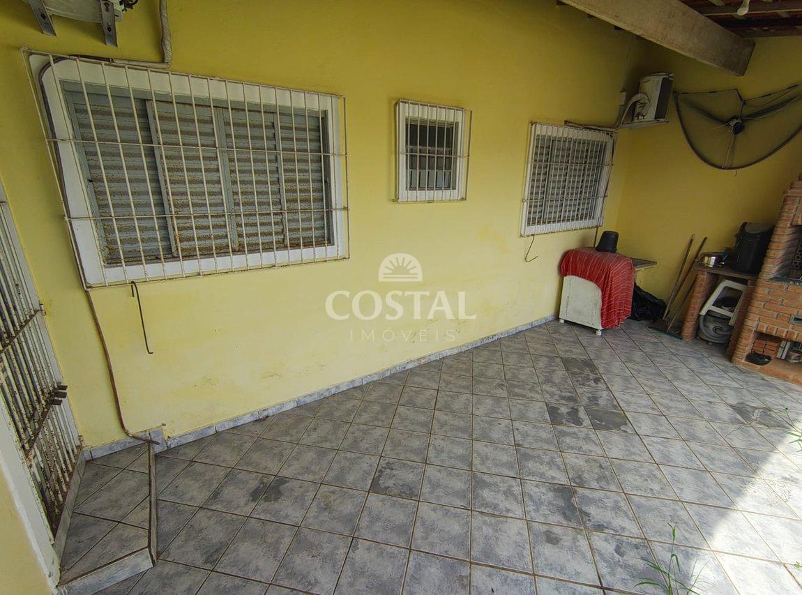 Edícula à Venda – Conforto, Localização e Clima Perfeito para Viver Bem! Avenida Emilio Manzano Lhorent  Caraguatatuba - 