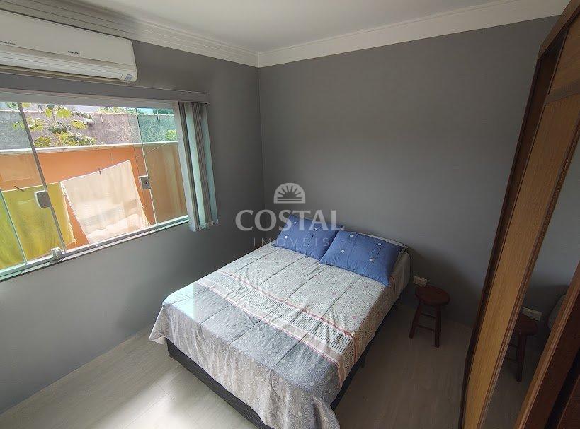 Galpão e Casa com 390 metros à Venda - Golfinhos, Caraguatatuba/SP  Caraguatatuba - 