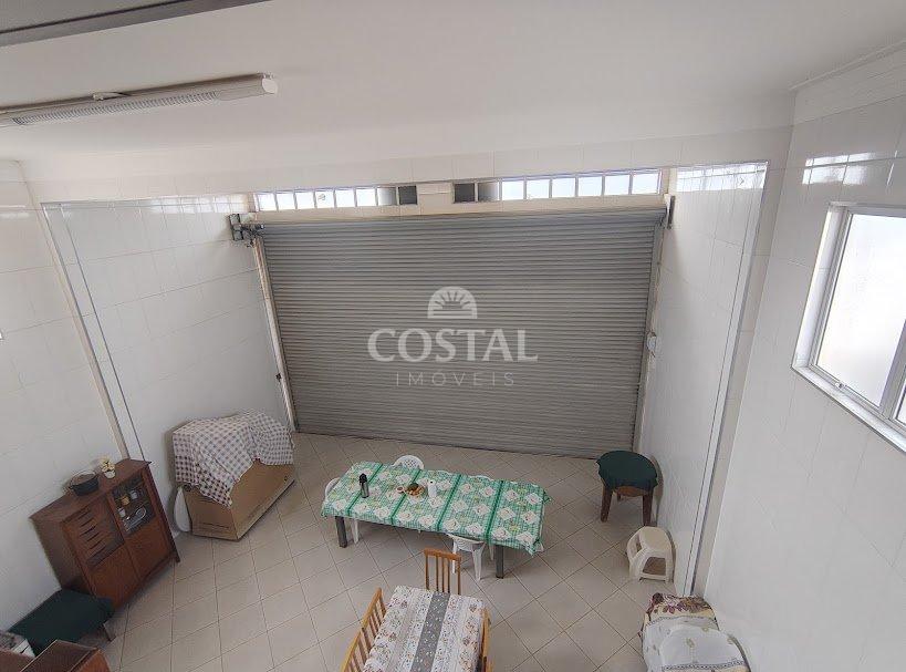 Galpão e Casa com 390 metros à Venda - Golfinhos, Caraguatatuba/SP  Caraguatatuba - 