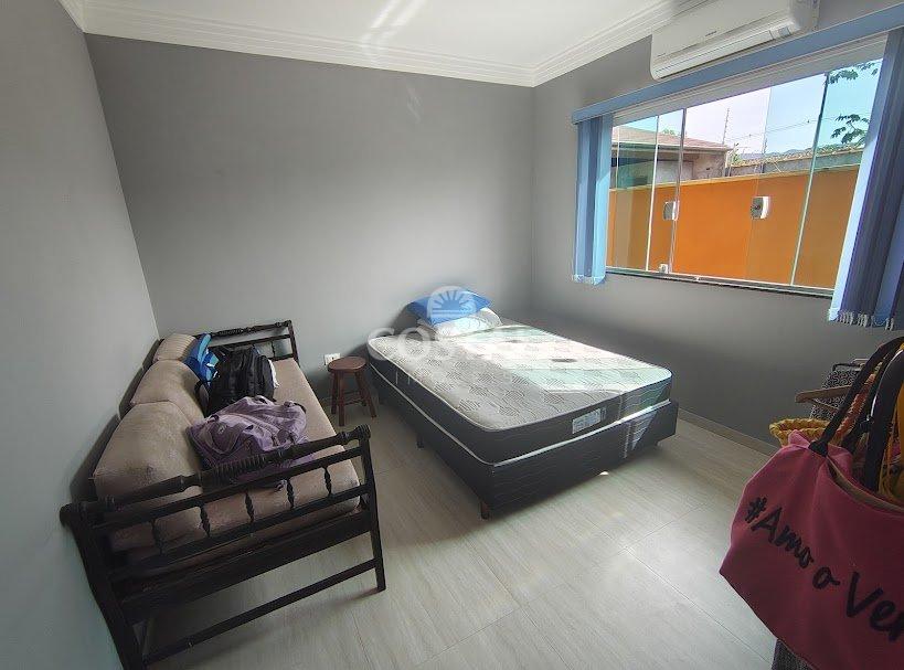 Galpão e Casa com 390 metros à Venda - Golfinhos, Caraguatatuba/SP  Caraguatatuba - 