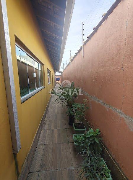 Galpão e Casa com 390 metros à Venda - Golfinhos, Caraguatatuba/SP  Caraguatatuba - 