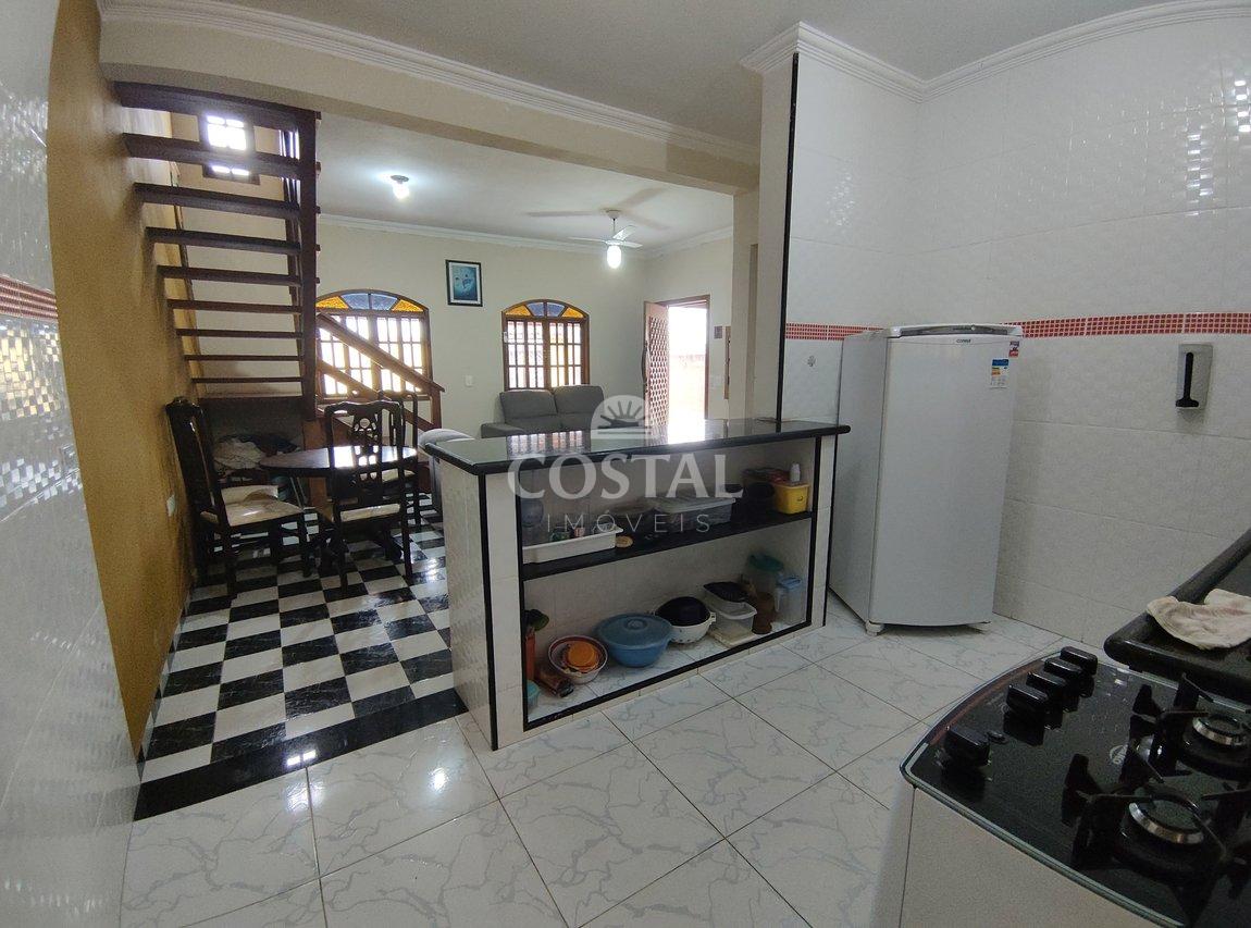 Lindo Sobrado a Venda no Pontal Santa Marina  Caraguatatuba - 