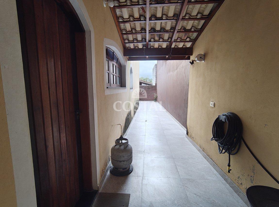 Lindo Sobrado a Venda no Pontal Santa Marina  Caraguatatuba - 