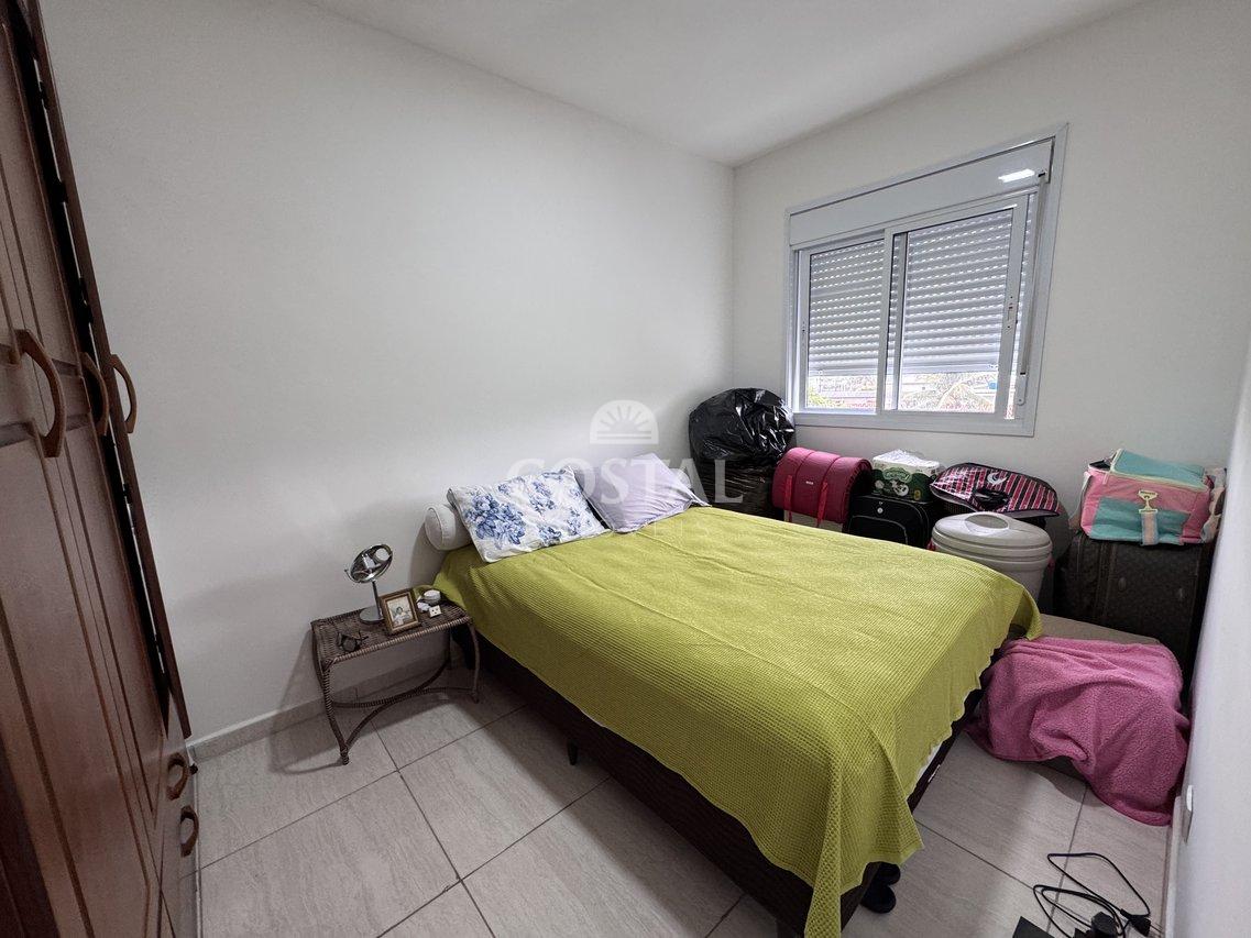 Apartamento 2 dormitorios com 1 suite,  150 m da Praia  Caraguatatuba - 