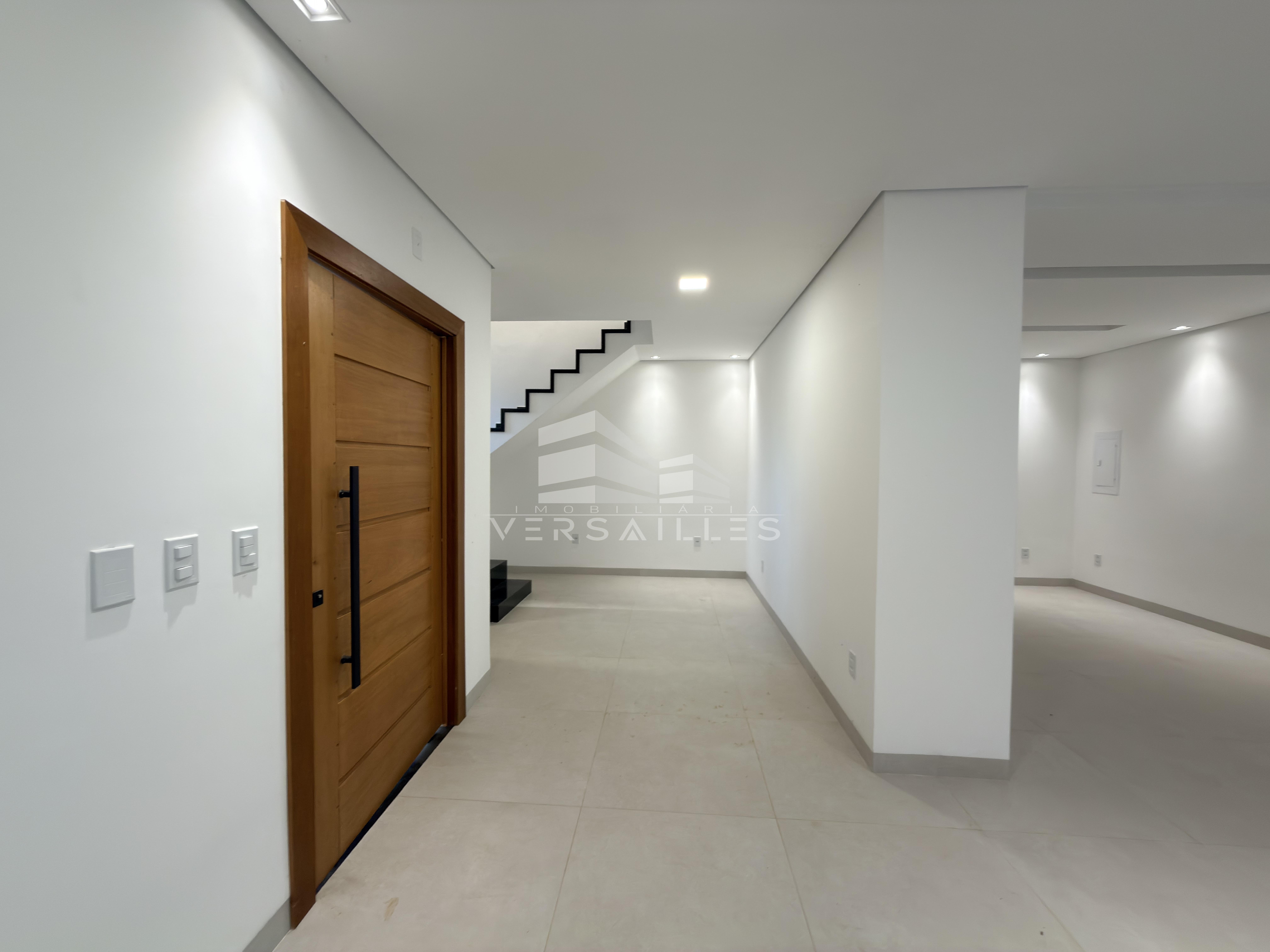 Sobrado com acabamento de primeira Avenida Engenheiro Anysio da Rocha Compasso Porto Velho - 
