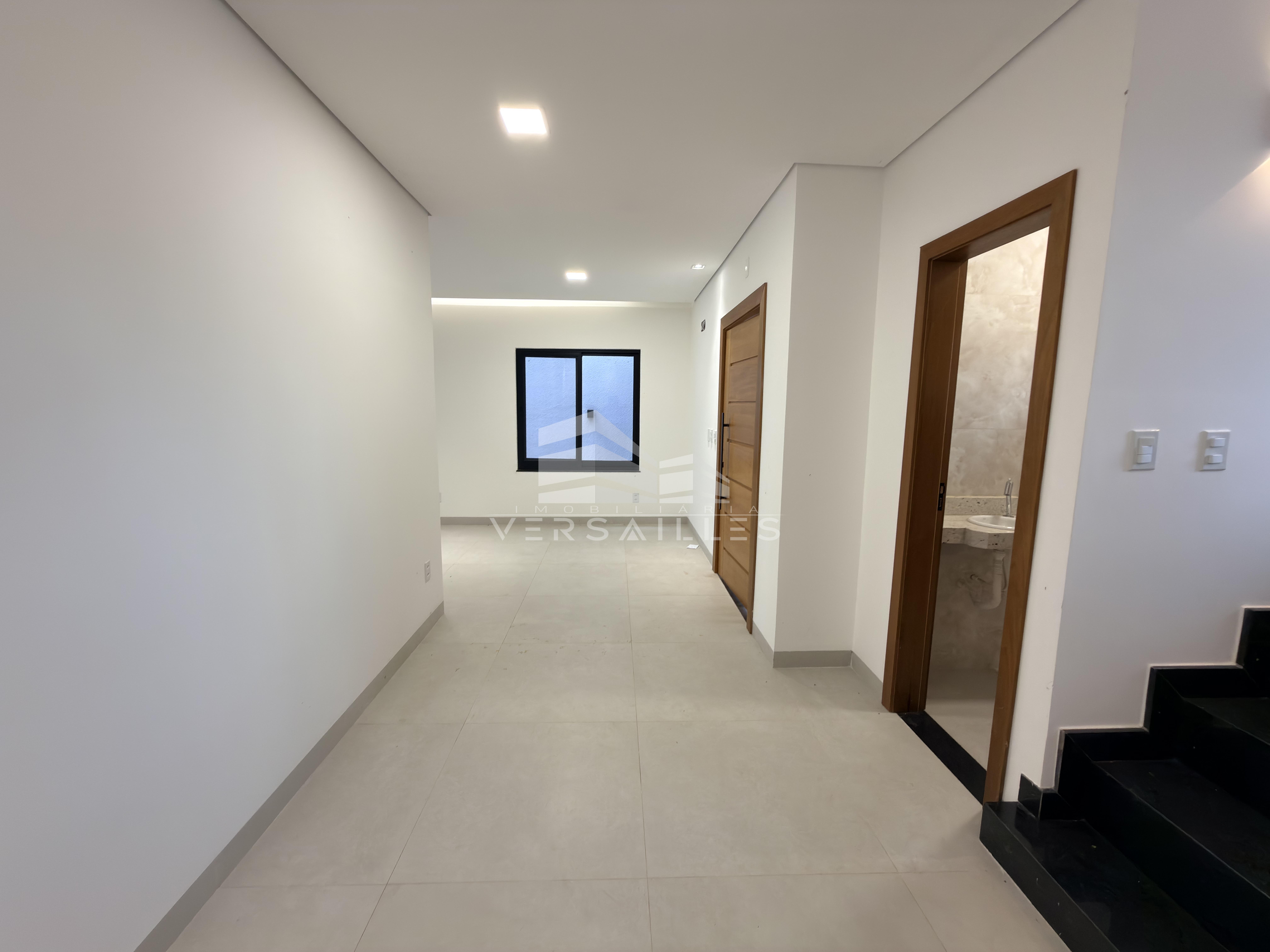 Sobrado com acabamento de primeira Avenida Engenheiro Anysio da Rocha Compasso Porto Velho - 