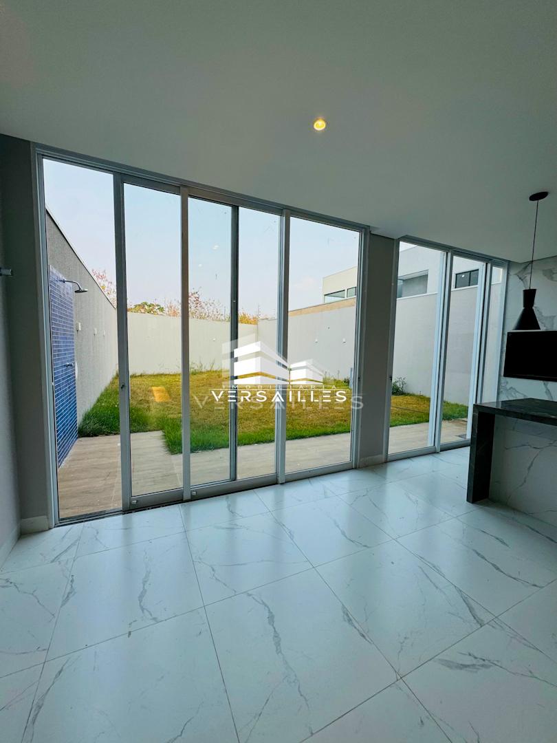 Sobrado, 3 quartos, 262 m² - Foto 1