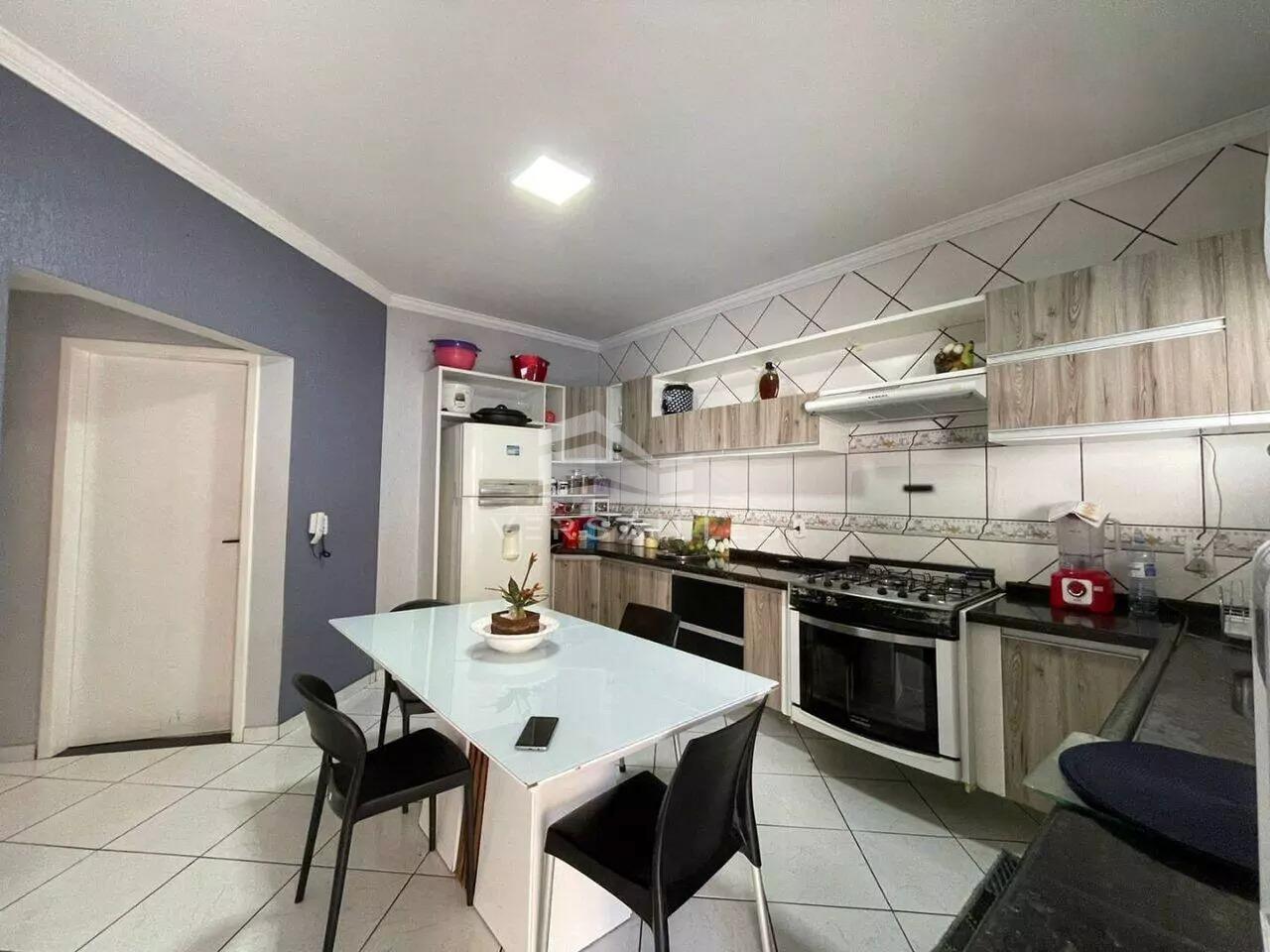 Sobrado, 4 quartos, 250 m² - Foto 16