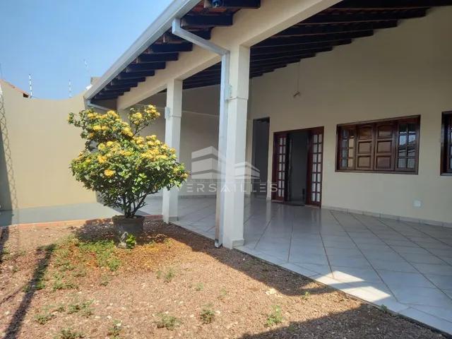 Sobrado, 3 quartos, 194 m² - Foto 2