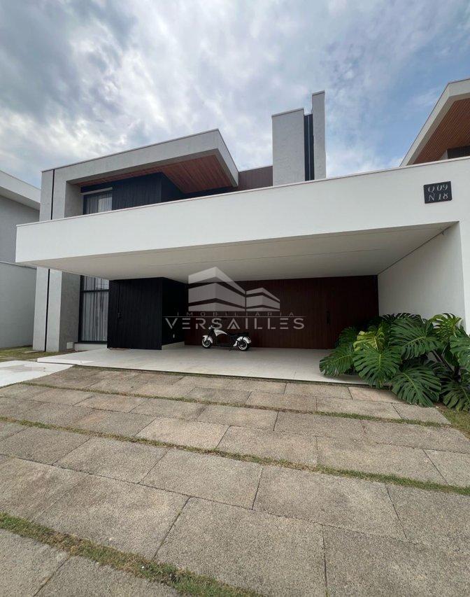 Ótima casa térrea com 4 quartos Avenida Engenheiro Anysio da Rocha Compasso Porto Velho - 