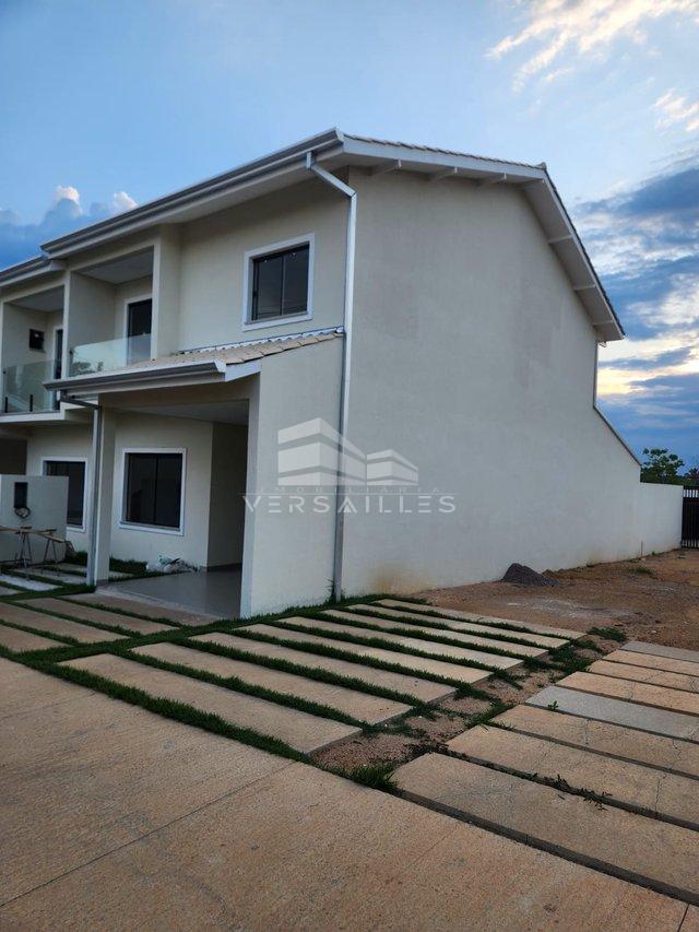 Sobrado com Piscina Avenida Engº Anysio da Rocha Compasso Porto Velho - 