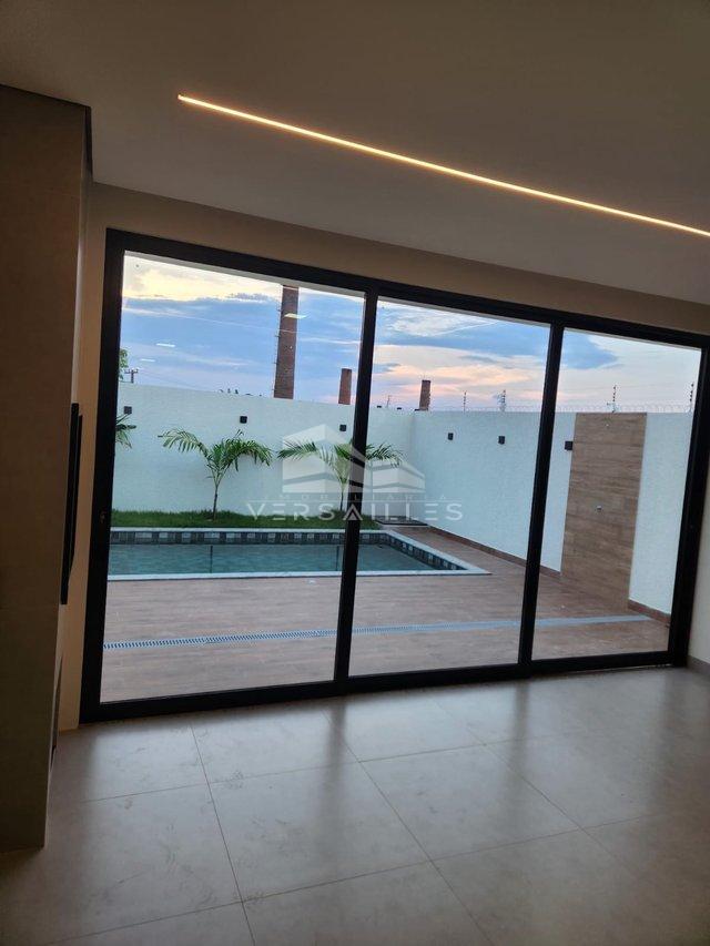 Sobrado com Piscina Avenida Engº Anysio da Rocha Compasso Porto Velho - 