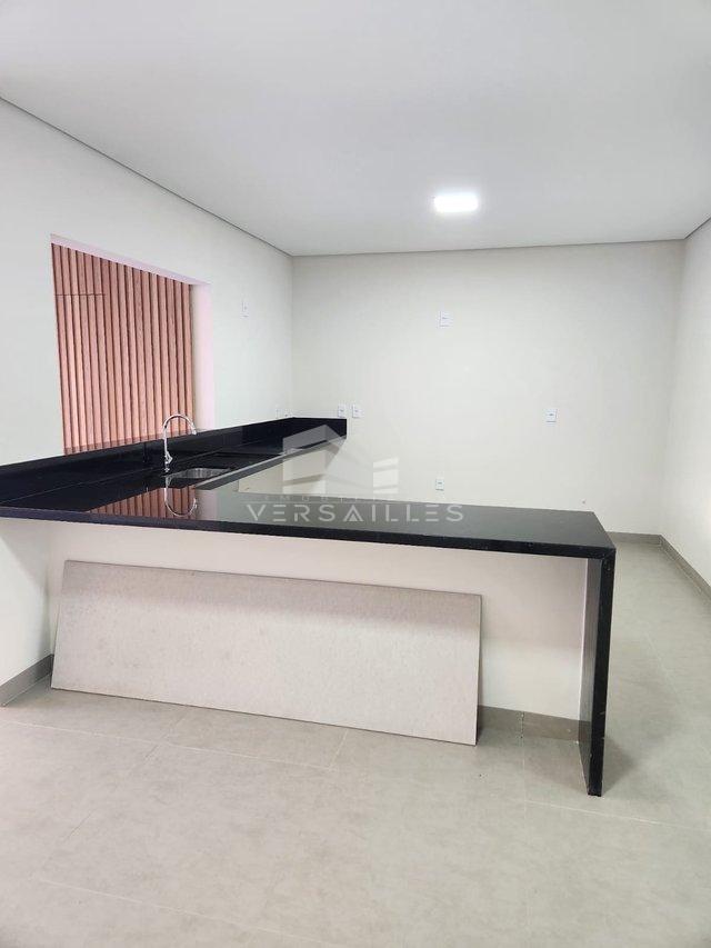 Sobrado com Piscina Avenida Engº Anysio da Rocha Compasso Porto Velho - 
