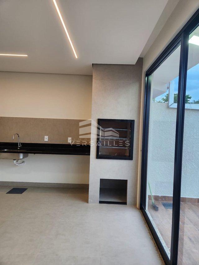 Sobrado com Piscina Avenida Engº Anysio da Rocha Compasso Porto Velho - 