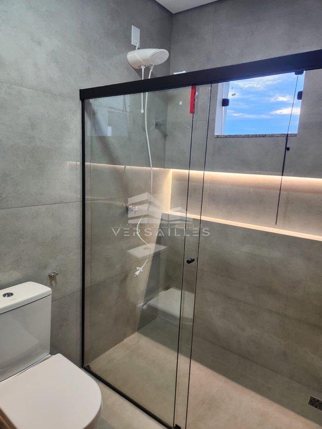 Sobrado com Piscina Avenida Engº Anysio da Rocha Compasso Porto Velho - 