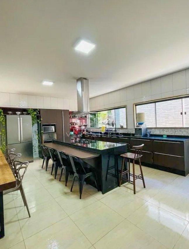 Casa térrea no Cond. Rio Madeira Estrada Santo Antônio Porto Velho - 