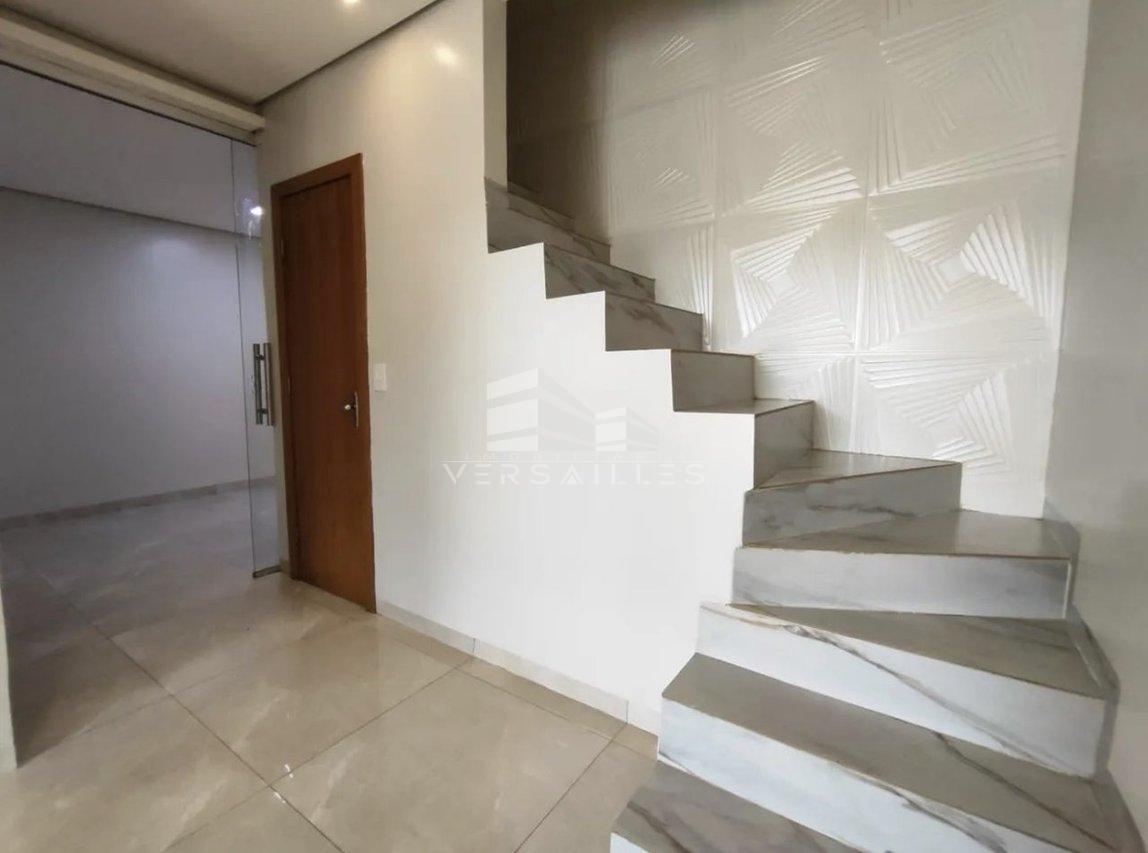 Sobrado no condomínio Jardim Vitoria Rua Jatuarana Porto Velho - 