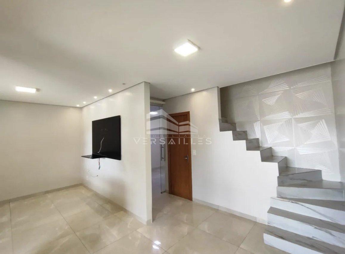 Sobrado no condomínio Jardim Vitoria Rua Jatuarana Porto Velho - 