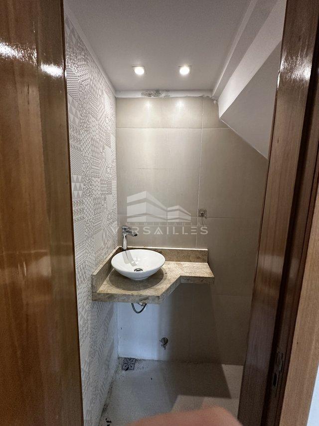 Sobrado no condom&iacute;nio Jardim Vitoria Rua Jatuarana Porto Velho - 