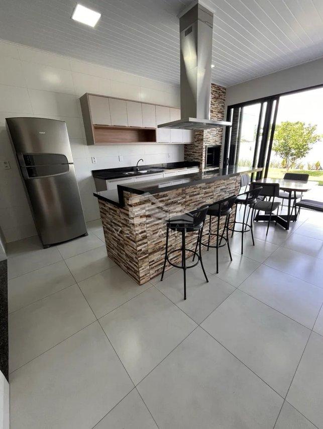 Casa semi-mobiliado para locação no Condomínio Alphaville Rodovia BR-364 Porto Velho - 