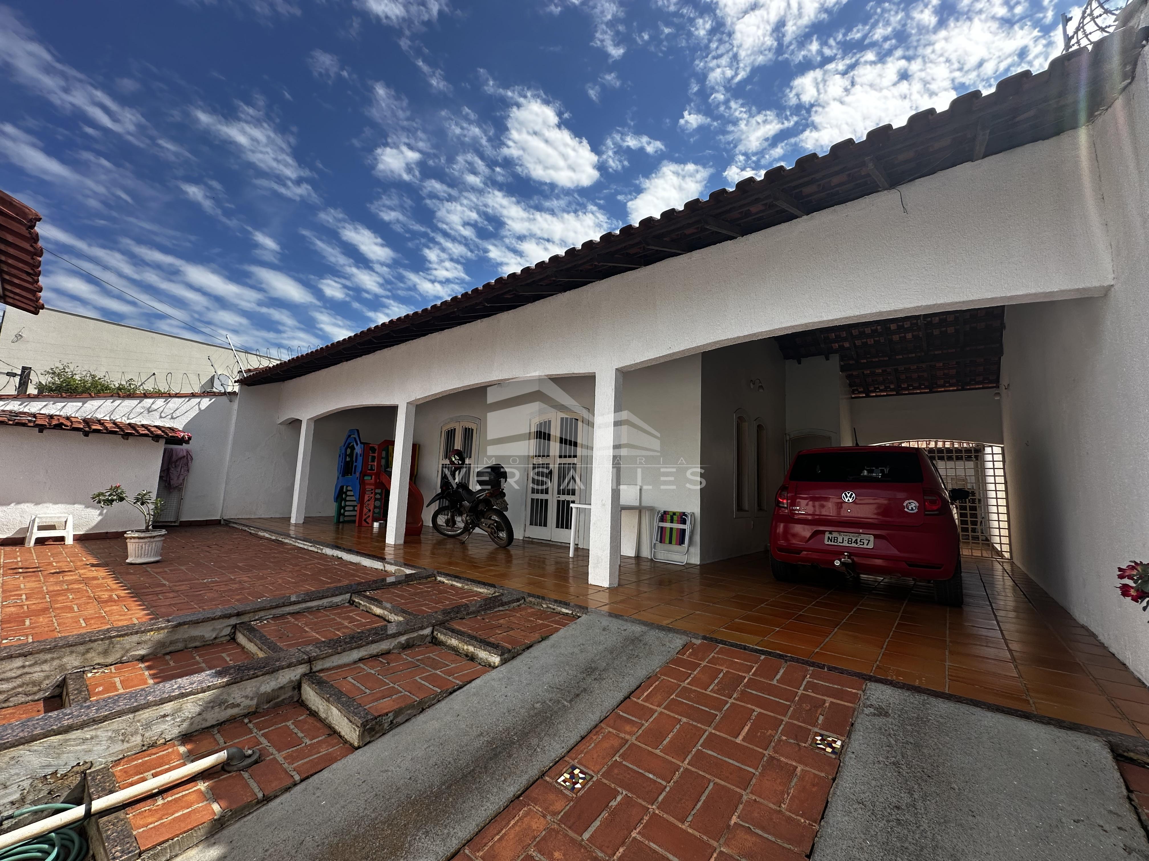 CASA AO LADA DA IGREJA +PERTO DA IMIGRANTES Rua Major Fernando G. Brejentes Porto Velho - 