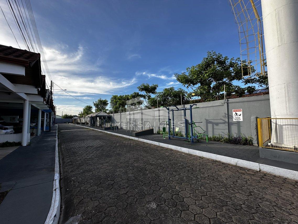 Sobrado no condom&iacute;nio Jardim Vitoria Rua Jatuarana Porto Velho - 