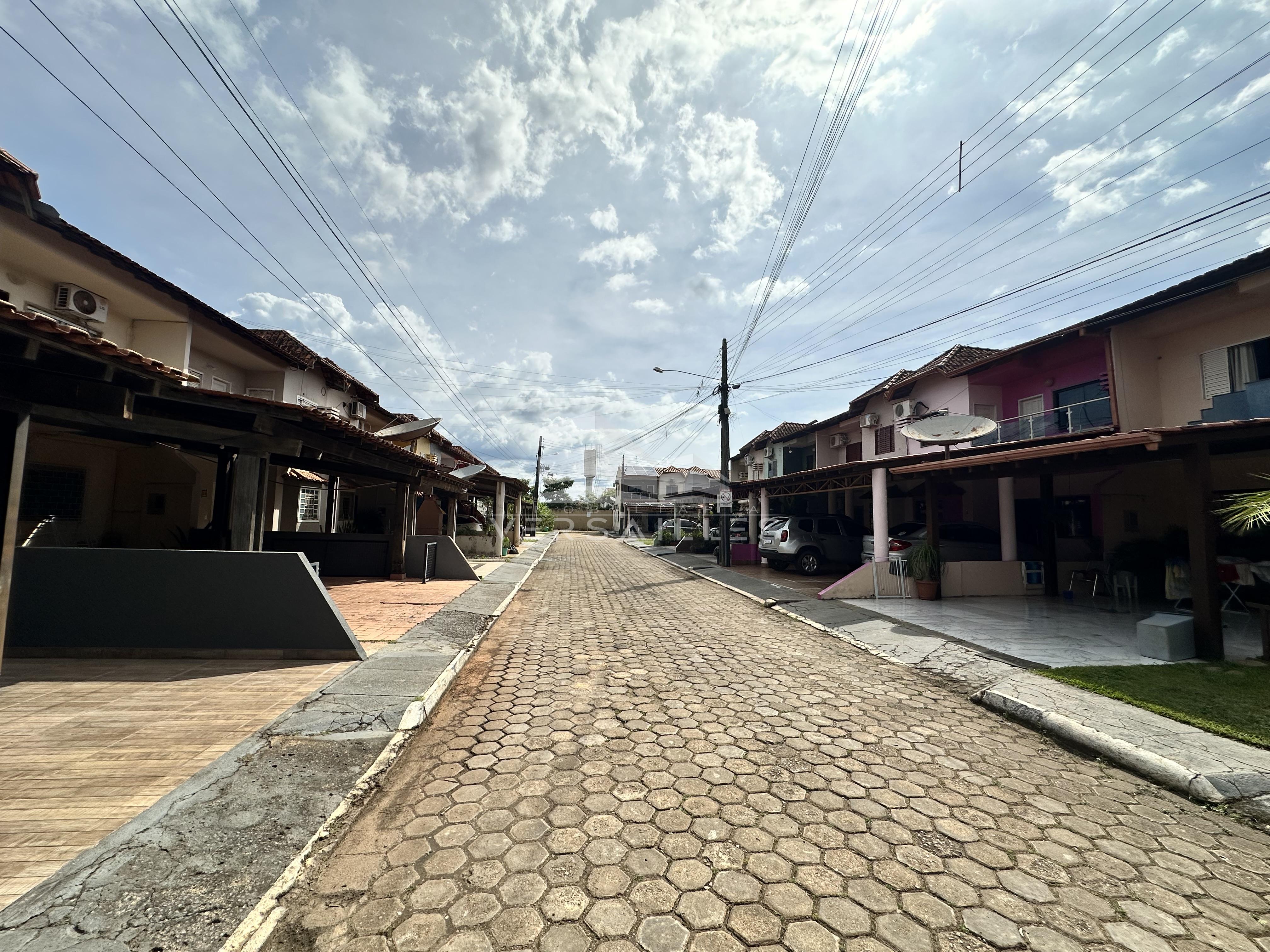 Sobrado recem reformado Rua Jatuarana Porto Velho - 