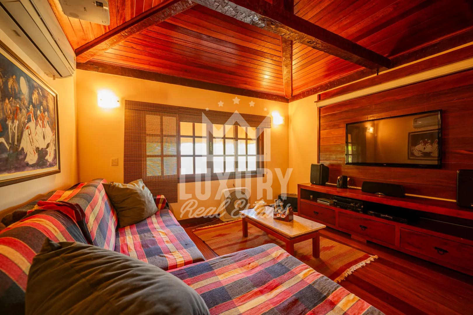 Casa Completa a poucos Passos da Praia da Marina - B&uacute;zios - RJ Alameda Azaleias - - 