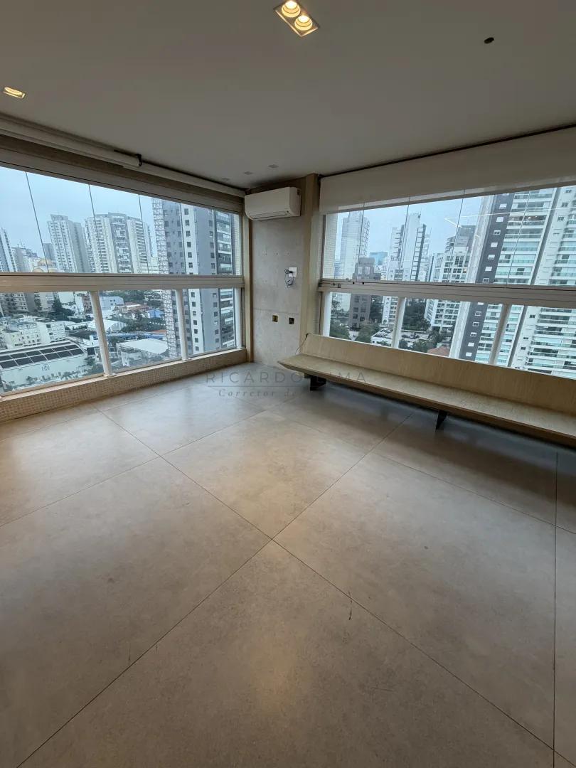 Apartamento de Alto Padr&atilde;o com 276 m&sup2; e 4 Su&iacute;tes no Edif&iacute;cio Saint Regis | Aclima&ccedil;&atilde;o Rua Nilo São Paulo - 