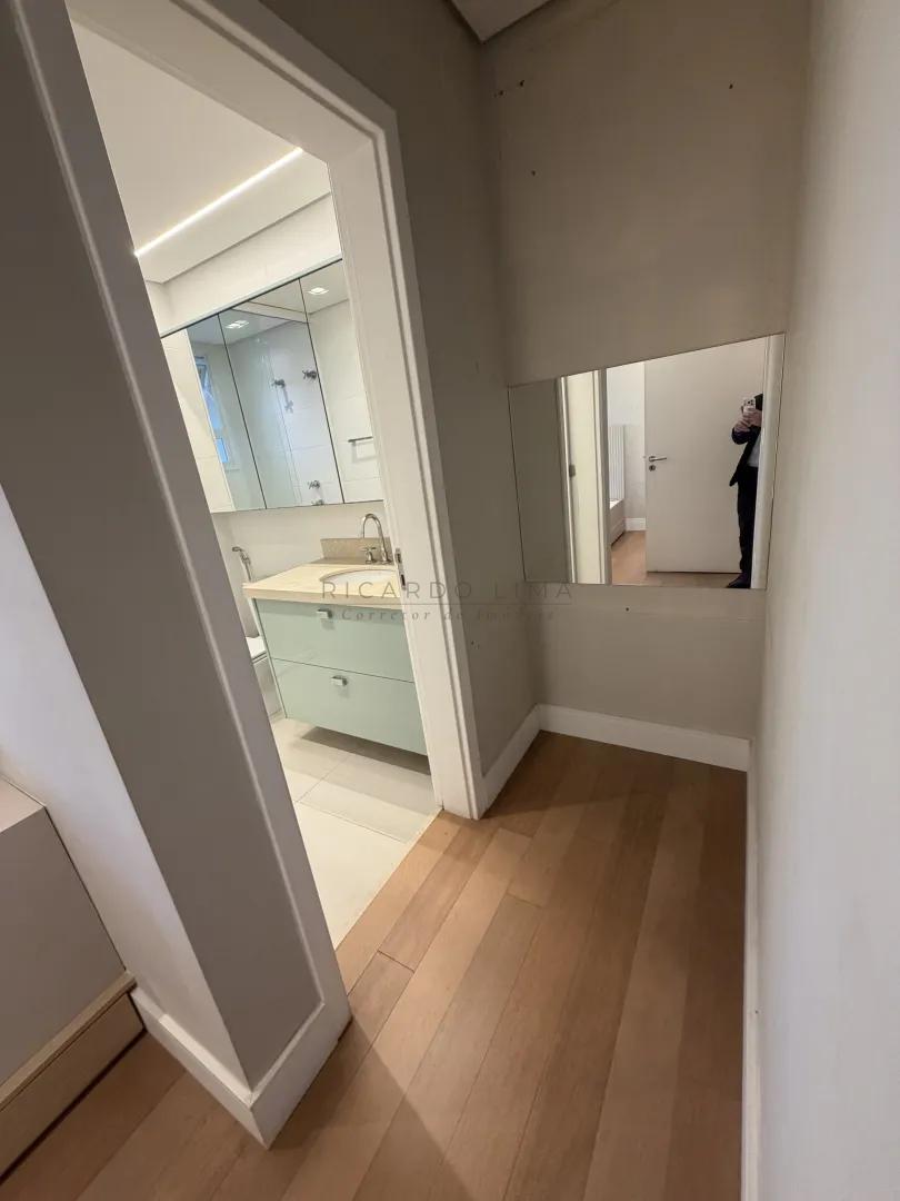 Apartamento de Alto Padr&atilde;o com 276 m&sup2; e 4 Su&iacute;tes no Edif&iacute;cio Saint Regis | Aclima&ccedil;&atilde;o Rua Nilo São Paulo - 