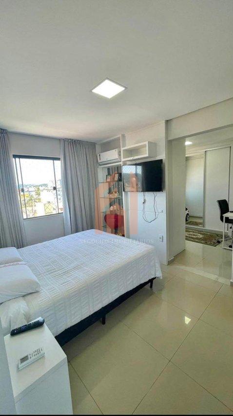 Apartamento de 03 dormitórios semi mobiliado com elevador e garagem privativa  - Camboriú - 
