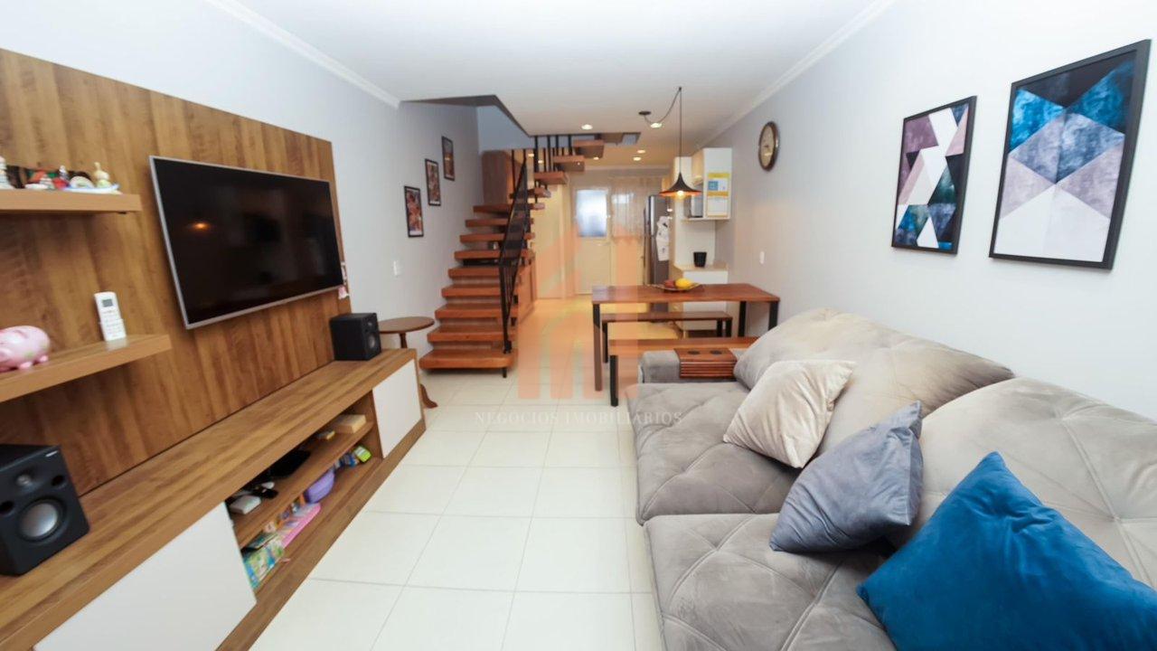 SOBRADO SEMI MOBILIADO COM ESPAÇO GOURMET - Camboriú - 