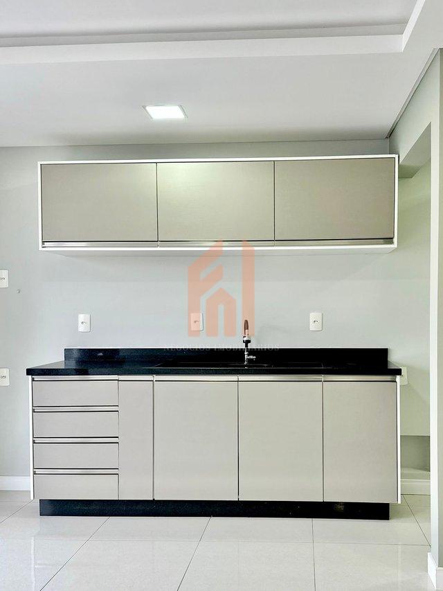 Apartamento muito bem localizado, 2 quartos sendo 1 suíte no bairro Tabuleiro  - Camboriú - 