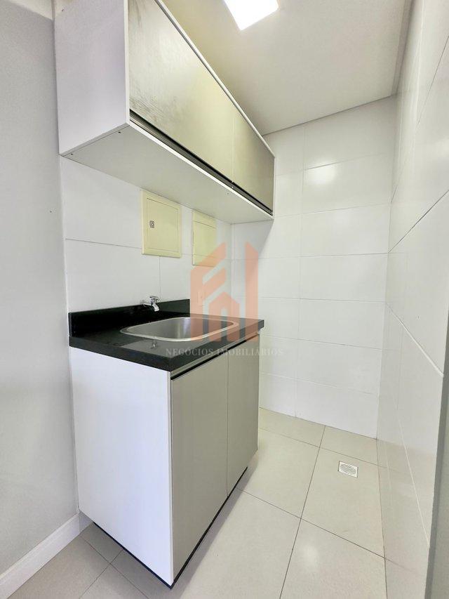 Apartamento muito bem localizado, 2 quartos sendo 1 suíte no bairro Tabuleiro  - Camboriú - 