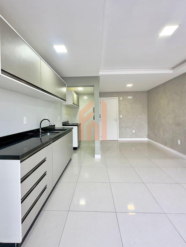 Apartamento muito bem localizado, 2 quartos sendo 1 suíte no bairro Tabuleiro  - Camboriú - 
