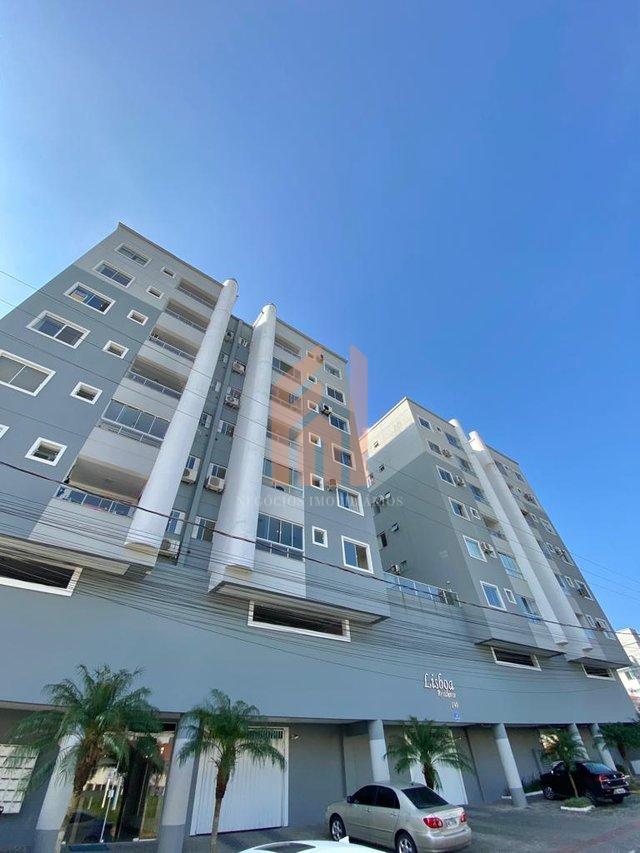 Apartamento de 02 dormitórios em condomínio com piscina, academia e salão de festas - Camboriú - 