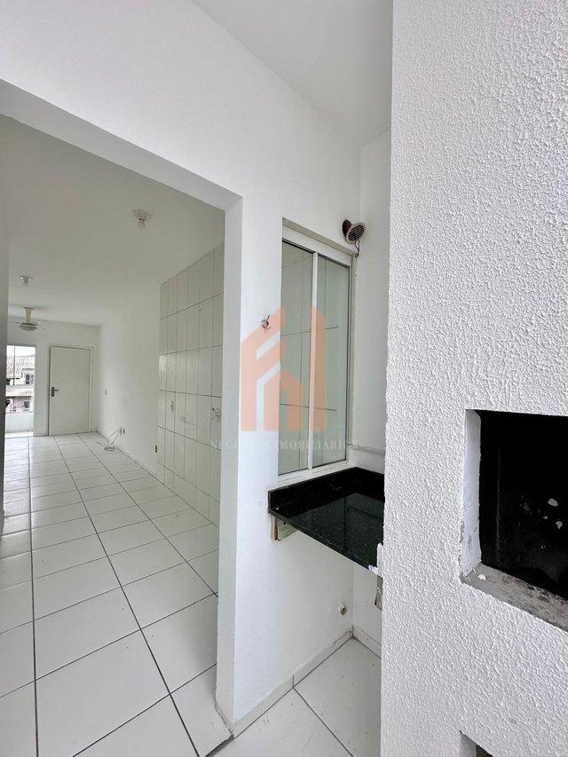 Este bom apartamento é ideal para primeiro imóvel ou para investir em locação.  - Camboriú - 