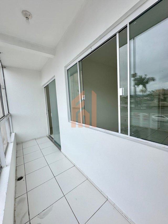 Este bom apartamento é ideal para primeiro imóvel ou para investir em locação.  - Camboriú - 