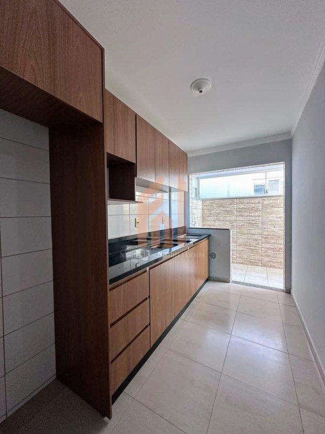 Apartamento Semi mobiliado de 01 dormitório com garagem no Santa Regina - Camboriú - 