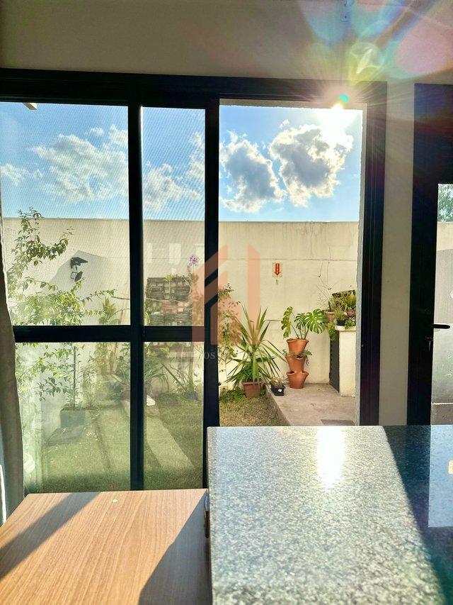 Sobrado em condomínio fechado de 2 quartos 2 banheiros e quintal! - Camboriú - 
