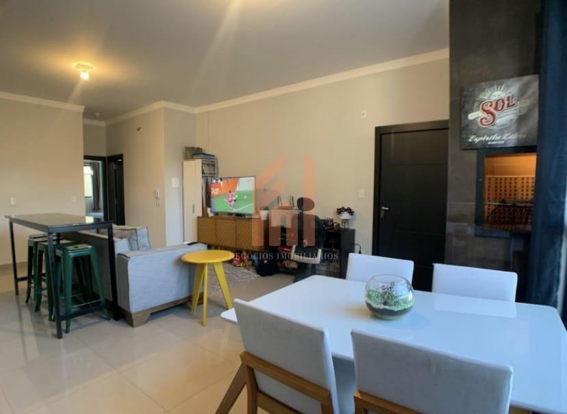Apartamento 2 dormitórios no centro próximo ao Koch - Camboriú - 
